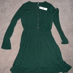 Green Long Sleeve Dress